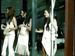 פורנו עבה האישה הצעירה הראתה מאונן בסתר סקס עם המשופם גבר