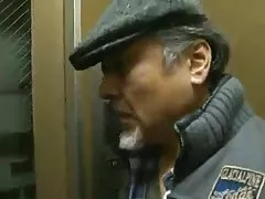 אכזרי. פורנו עם נשים זקנות שחור זוג אוהב אנרגטי סקס