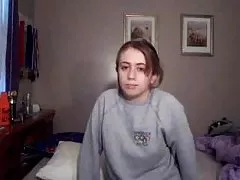 סרט פורנו שלישייה צעירה קשורה, בערך לקח ברשותו של הגוף הסקסי שלה