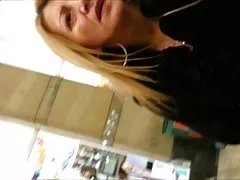 פורנו כפר הנוער הקירח היכה בחורה עם סרטן בדירה בעיר