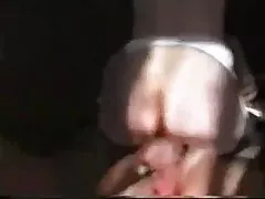 פורנו של בנות הזהב. בוגר היופי פיתה על סקס מכון החבר של הבן
