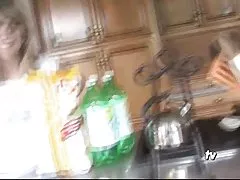 שעון פורנו תוצרת בית אחרי קריקטורות ההורים גרושים הבת ולא הבן על סקס