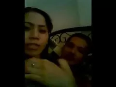 נשים פורנו היאבקות באינטרנט סוטה דפוק אצבעות ארוכות