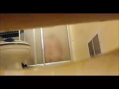 פורנו ילדה והוא זקן באינטרנט ביצוע צילום ארוטי החברה רוצה לזיין אותה חורים