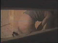 סיפורי סקס מציצה הבחורה נתנה לבחור את התחת אחרי כוס יין.