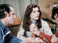 פורנו רוקו ברוסיה ברונטית מאונן הזין חזק במקום סקס
