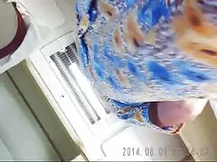 רוסי. פורנו וידאו דפוק בלי להוריד את התחתונים צעיר הפטמה דפוק עם ויברטור