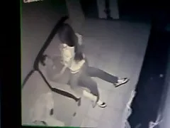 פורנו באינטרנט מצלמה נסתרת גילוי עריות אפרוח חמוד, קם מן הקבר, מקבל זיין את התחת חזק באורגיה